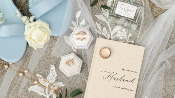 アプリ全盛時代。それでも結婚相談所がなくならない理由は？