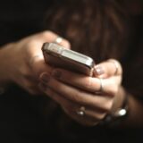 LINEの返信が遅いだけで不安。自分から関係を壊さないためにできること