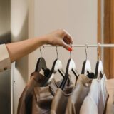女性が好印象を残す「お見合いの服装」季節別の選び方
