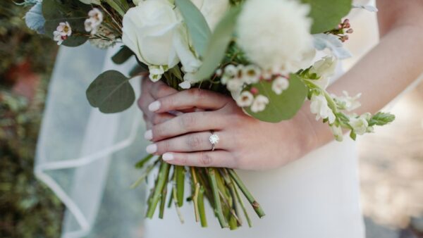 妥協ではなく自己受容。30代40代からの大人の婚活シフト術