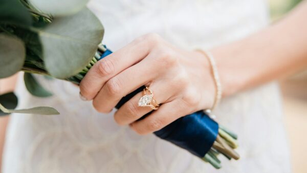 仮交際が長引く理由とは？短期成婚カップルに学ぶ決断の決め手