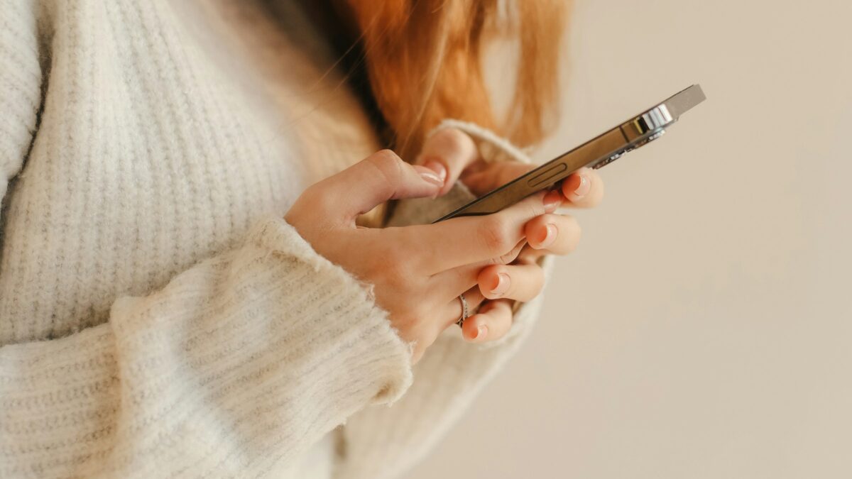 お見合い後のLINEで冷めないコツとは?40代婚活のLINE作法